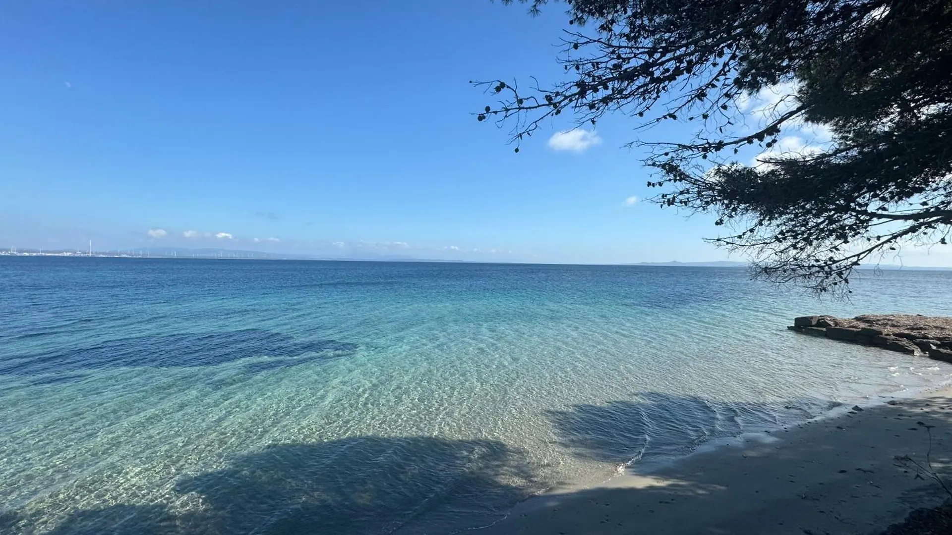 Beach House كالاسيتا شقة
